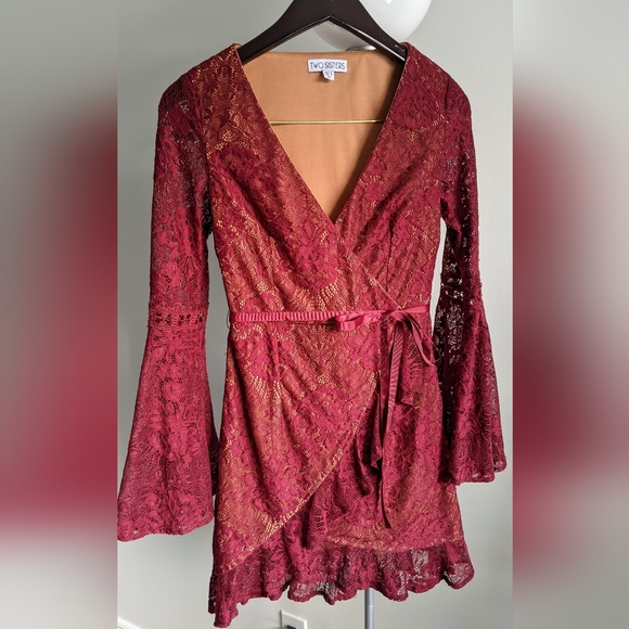Two Sisters - LISA Dress 👗 - Picture 1 of 6